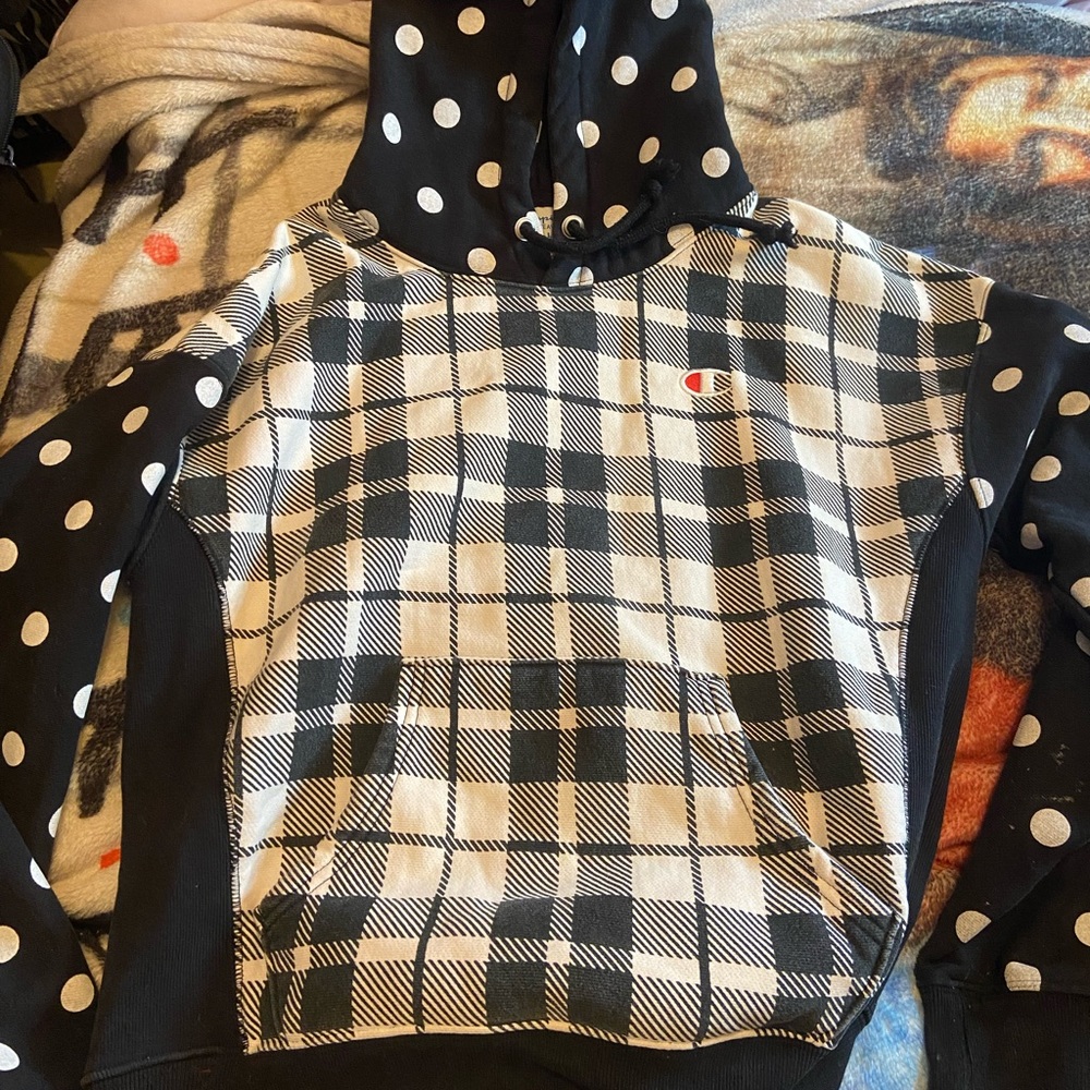Champion sweater only wore couple times too small on me